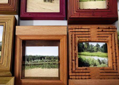 picture-frames-made-from-reclaimed-wood